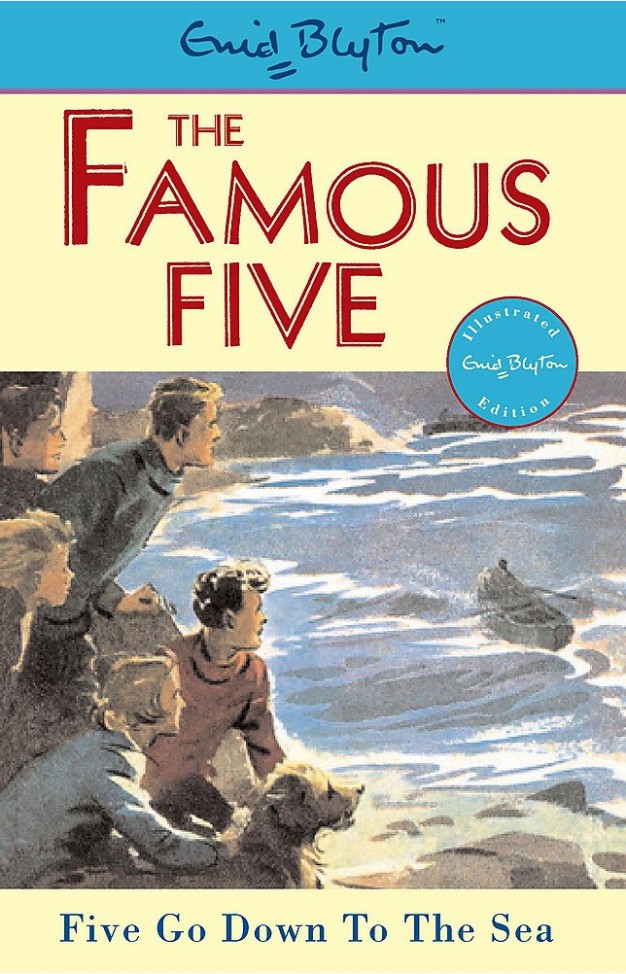 Five Go Down To The Sea: Book 12 (Famous Five) - Paperback